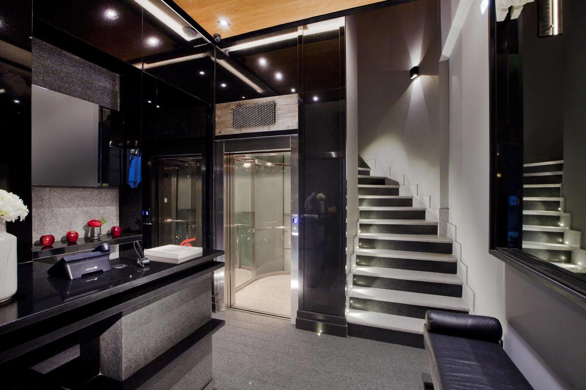 Met34 Otel Atina